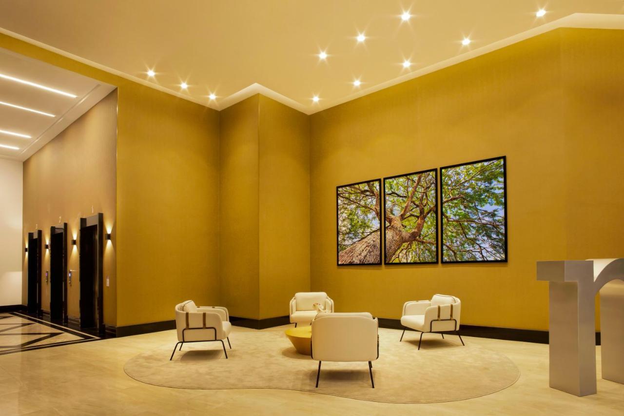 Nh Hotel 페이라 데 산타나 외부 사진