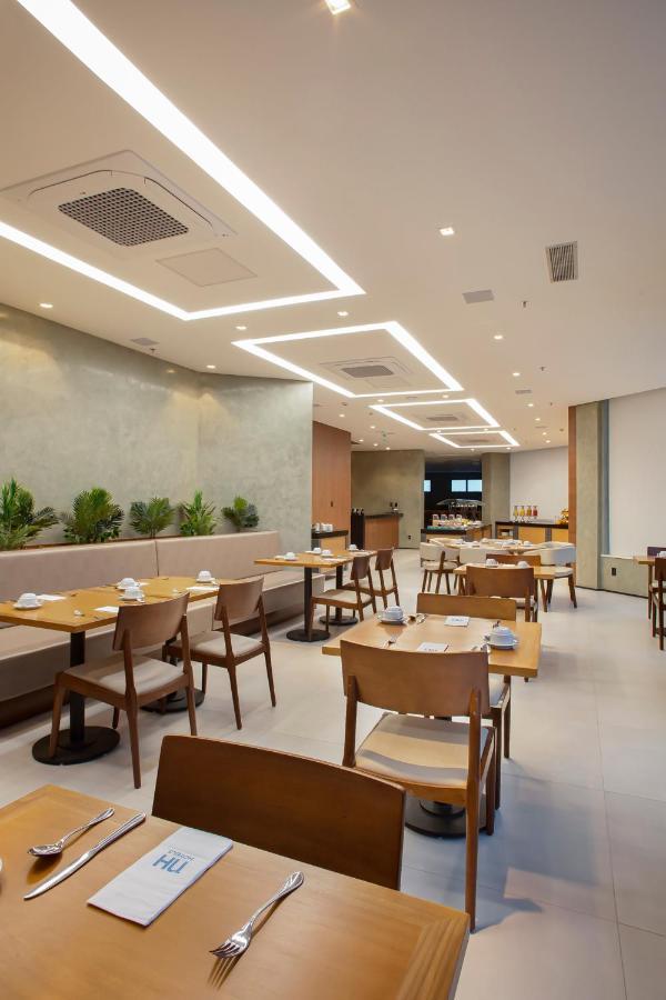 Nh Hotel 페이라 데 산타나 외부 사진